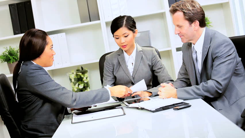 trattativa con operatore italiano Trattativa con aziende cinesi